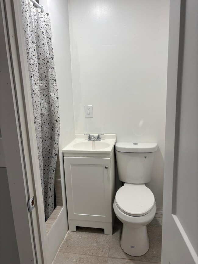 Pequeño estudio, completamente privado, billes incluidos - 135 Cross Rd