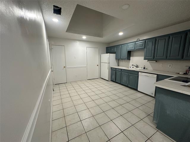 Building Photo - 1104 University Dr