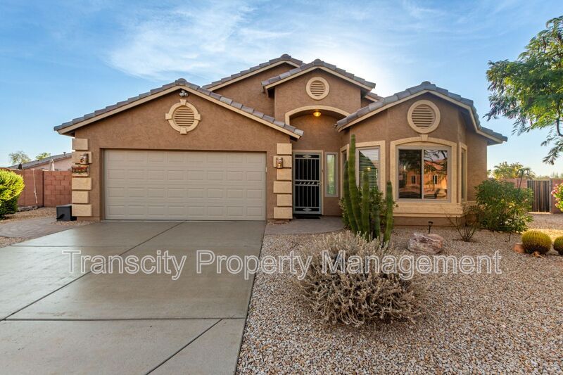 Primary Photo - 9255 E Shasta Dr