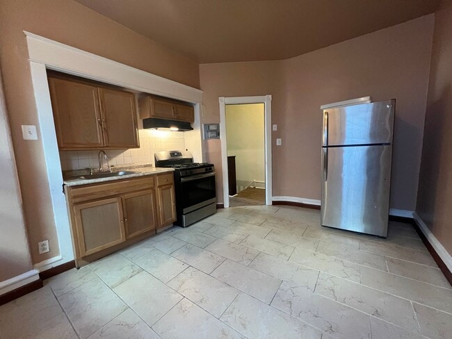 Foto del edificio - 605 W Olney Ave