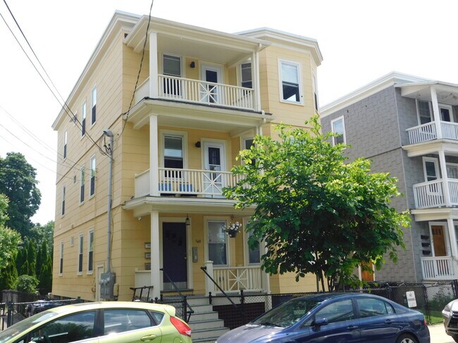 Foto del edificio - 145 Dudley St