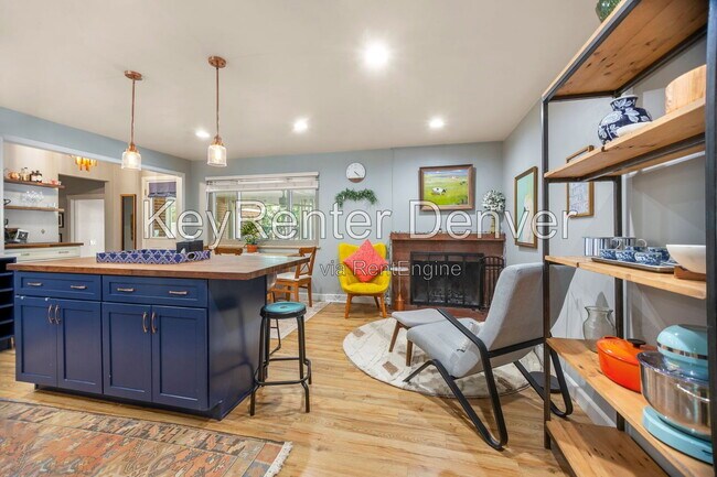 Foto del edificio - 4450 Yarrow St