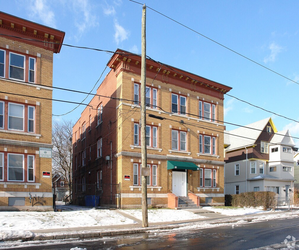Primary Photo - 21-23 Ellsworth St
