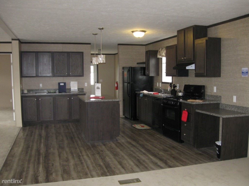 Building Photo - 32 Hickory Rdg