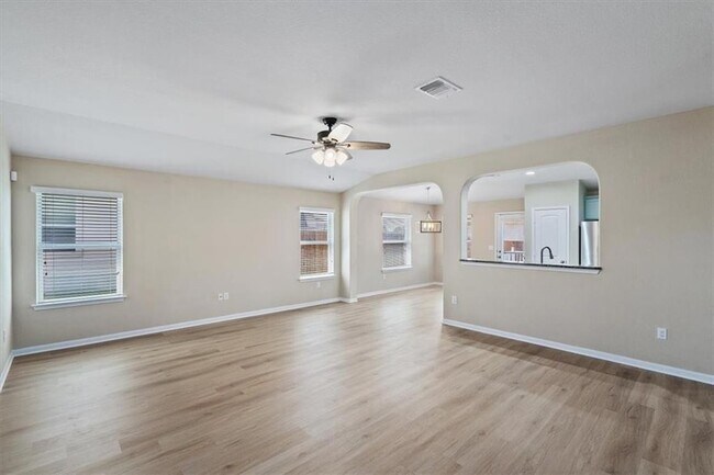 Foto del edificio - 519 Pinnacle Dr