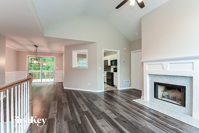 Building Photo - 3690 Autumn View Dr