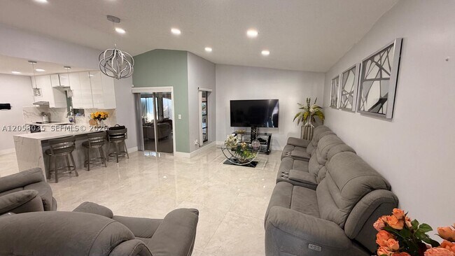 Foto del edificio - 15363 SW 77th Ln