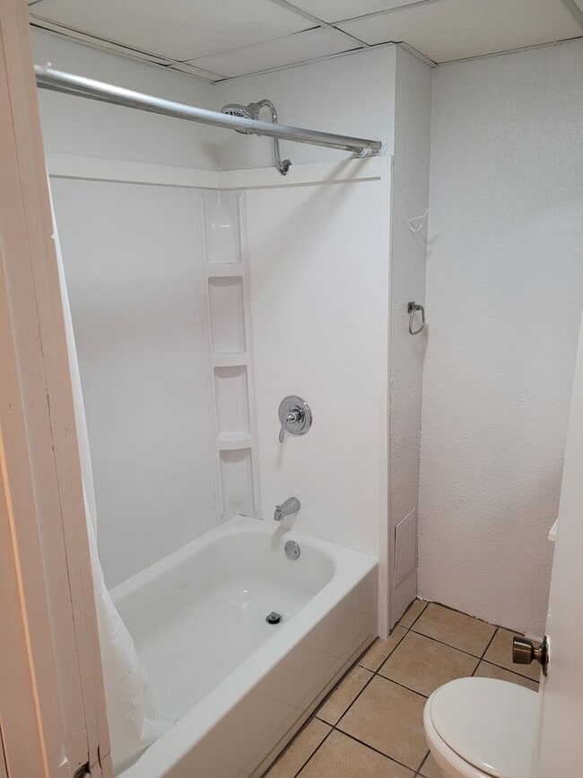 Building Photo - 5711 Wadena St