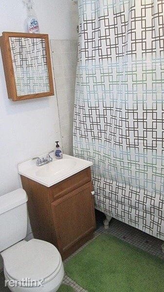 Foto del edificio - 352 E Lincoln Ave