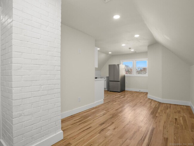 Foto del edificio - 101 Noble Ave