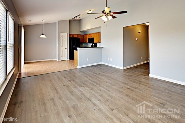 Building Photo - 206 Water Ridge Ave