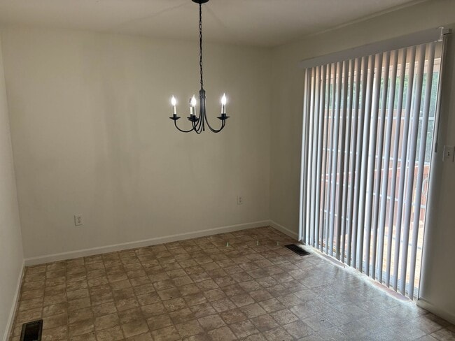 Building Photo - 606 Wood Duck Dr