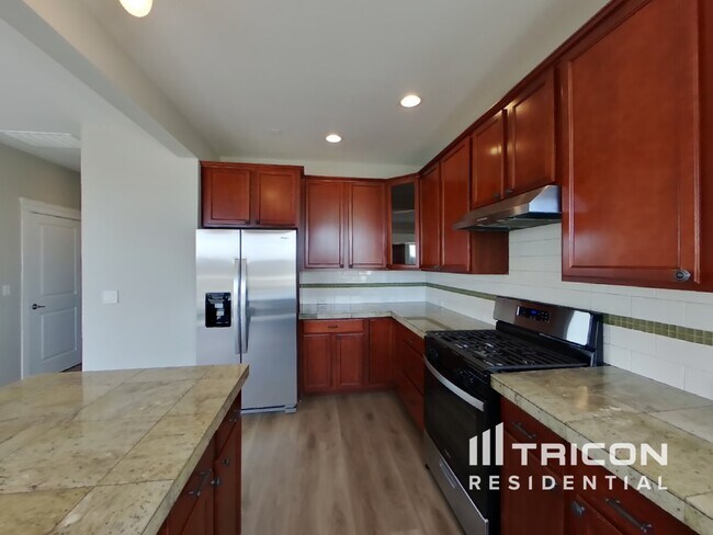 Foto del edificio - 1712 Skyline Ridge Ln SW