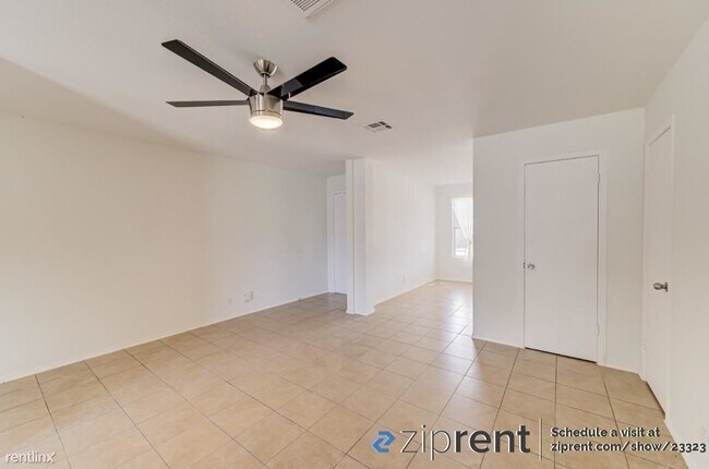 Building Photo - 3 br, 1.5 bath House - 14200 Sandifer Stre...
