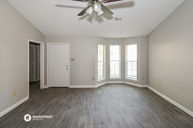 Building Photo - 7578 Lilly Dr
