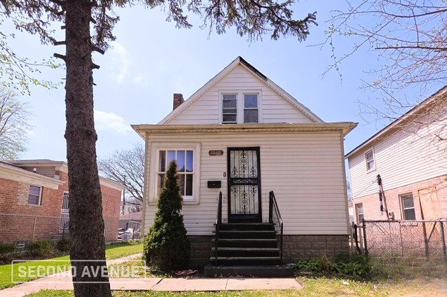Foto del edificio - 9248 S Lowe Ave