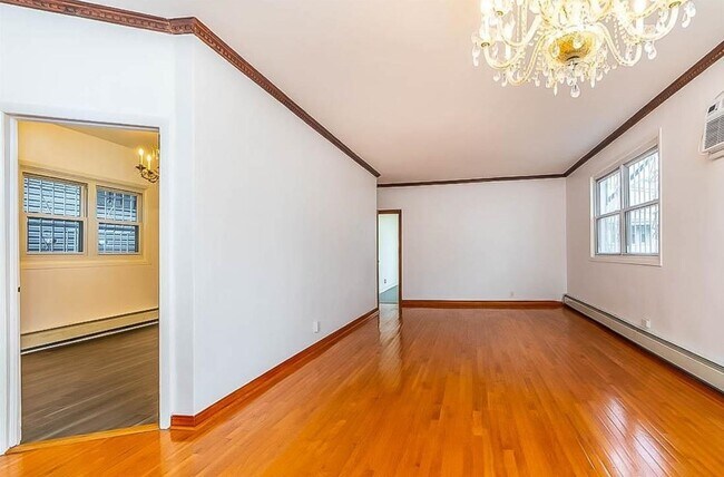 Building Photo - 304 Fulton Ave
