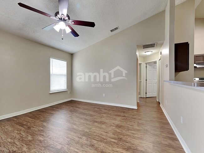 Building Photo - 1757 Chandelier Cir E