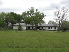 Building Photo - 40344 Harpers Church Rd