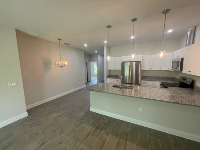 Building Photo - 24473 Zephyr Ct