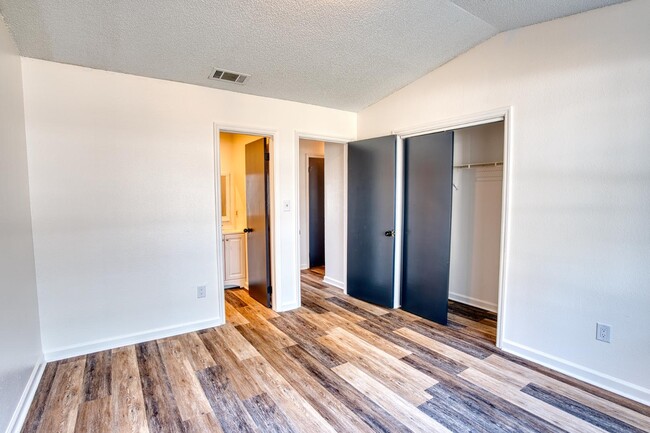 Foto del edificio - 2600 7th St SE