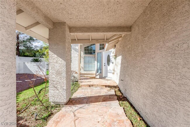 Foto del edificio - 7652 Botany Bay Dr