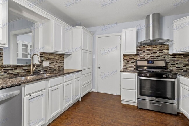 Foto del edificio - 10405 Newcombe Dr