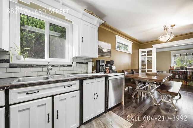 Building Photo - Renovated Rancher with Fenced Yard