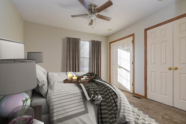 Building Photo - 107 NE Maggie Ave Unit B Lees Summit (Jack...