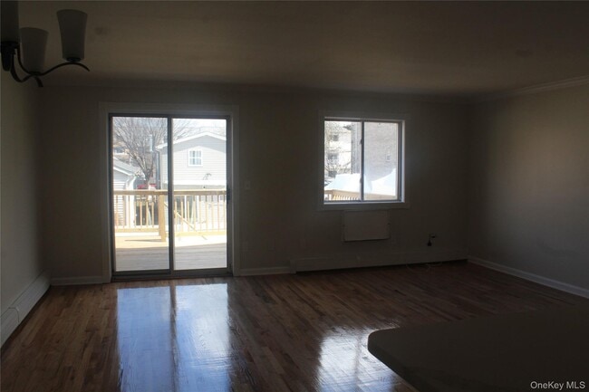 Building Photo - 274 Robinson Ave