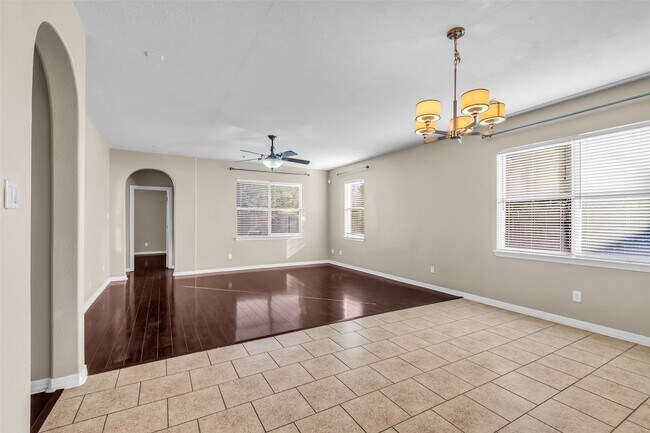 Foto del edificio - 3643 Rocky Ledge Ln