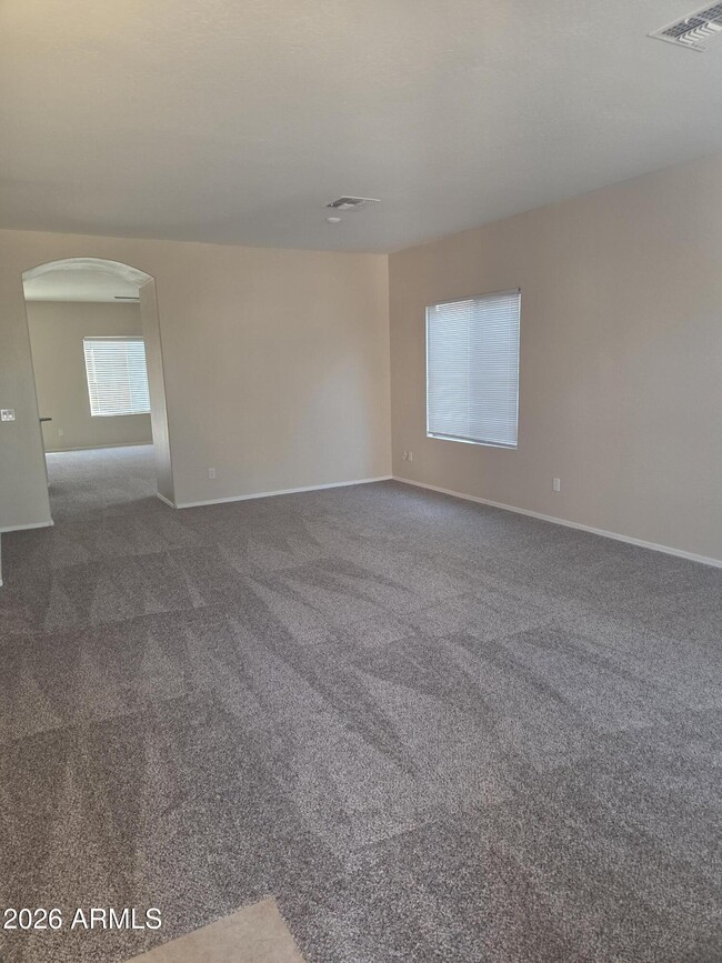 Foto del edificio - 14195 W Hearn Rd