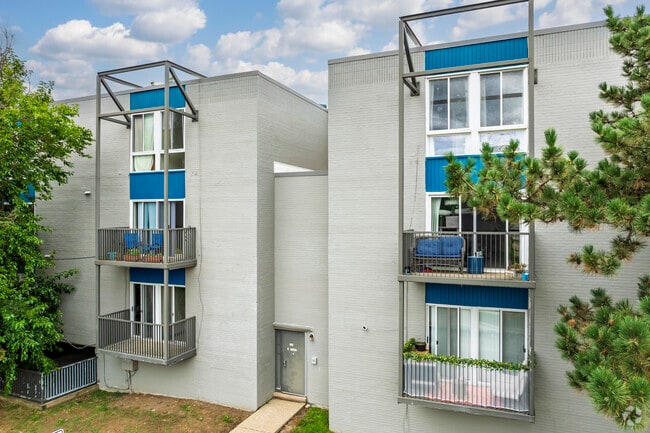 Photo - Tradewind Apartments