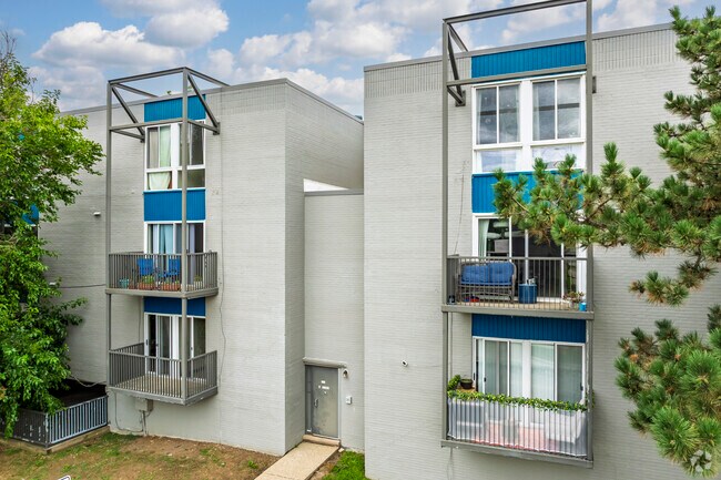 Foto del edificio - Tradewind Apartments