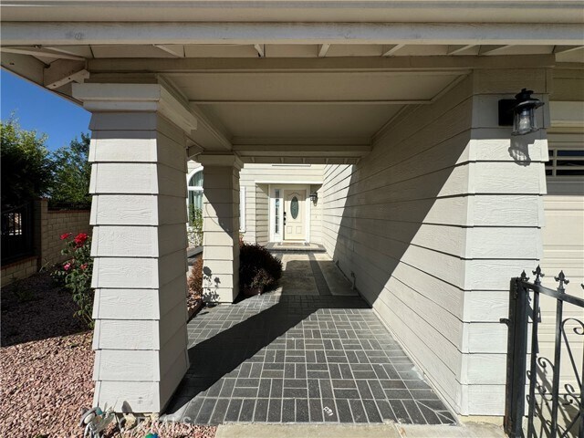Building Photo - 13745 Moonshadow Pl