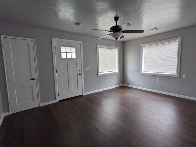 Foto del edificio - 4324 NW 16th St