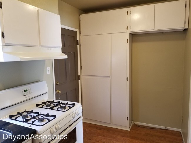 Foto del edificio - 4427-4429 W 171st St