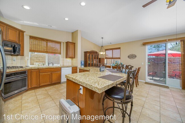 Building Photo - 3 br, 3 bath House - 205 Navarra Way
