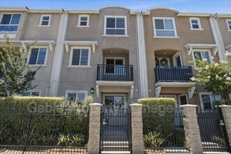 Building Photo - 14854 Nordhoff St