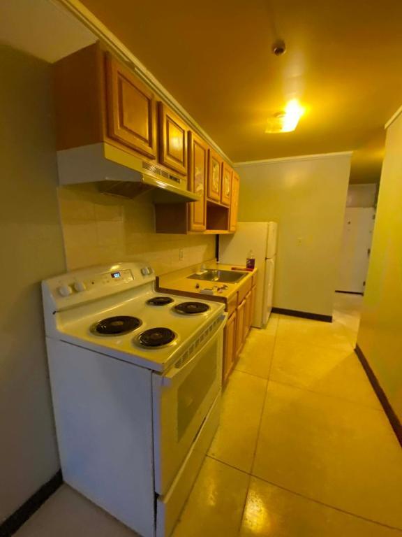 Foto del edificio - 270 N Main St