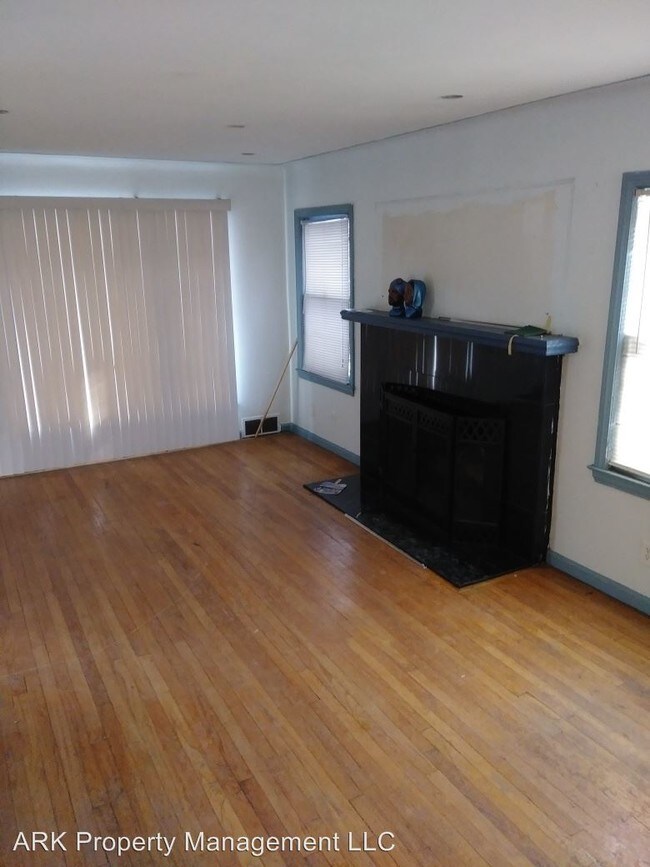 Foto del edificio - 6303 Marseilles St