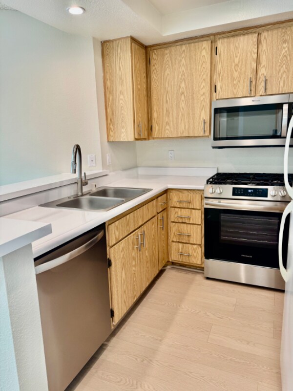 Foto principal - 5259 Cartwright Ave