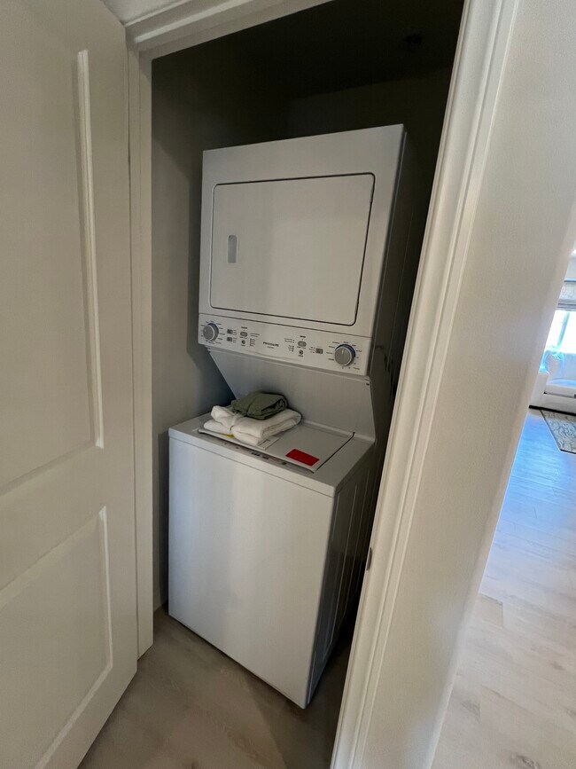 Foto del edificio - 7203 Olive Grove St