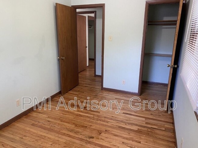 Foto del edificio - 641 SE 35th St