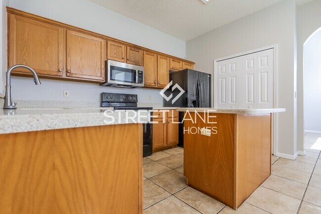 Charming 4 bedroom home in Tampa! - 4