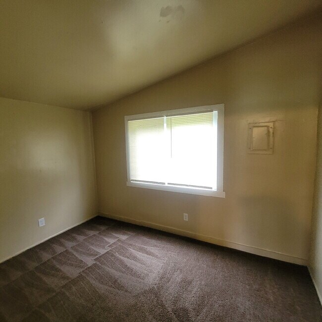 Foto del edificio - South Indy/Garfield Park 3BR House for RENT!