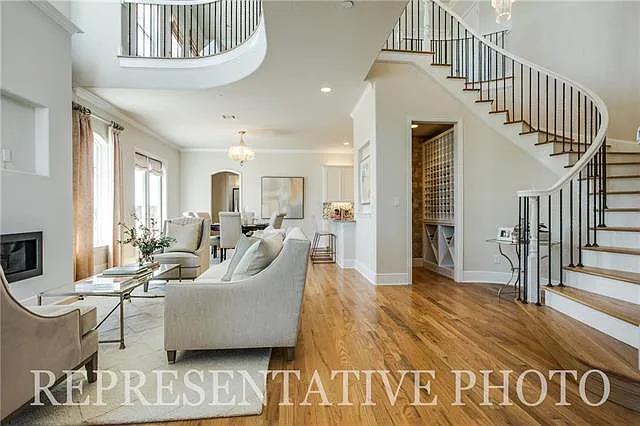 Foto del edificio - 7513 Renaissance Blvd