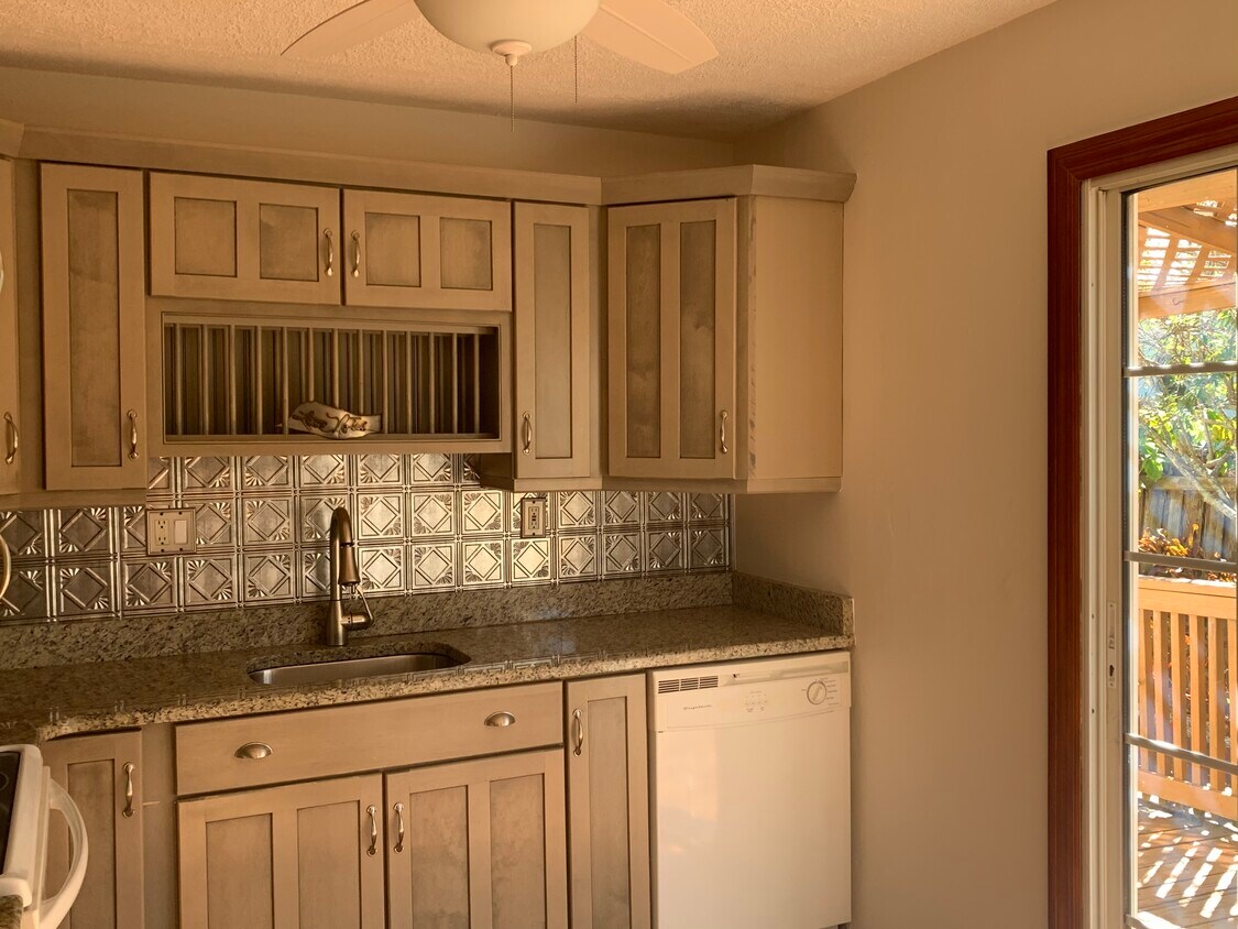 16100 Redington Dr, Redington Beach, FL 33708 House Rental in