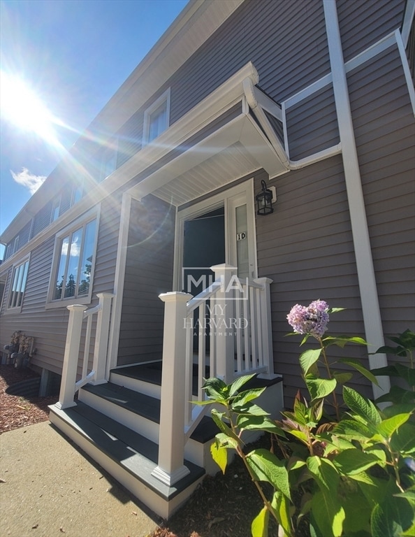 Primary Photo - 1 Raymond St