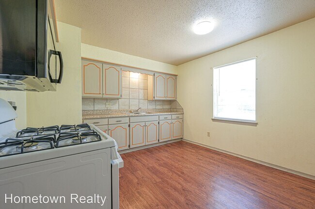 Building Photo - 3 br, 1 bath House - 1229 McDonald Drive